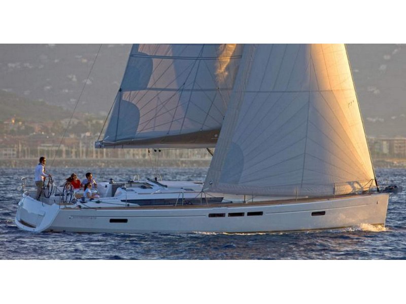 Sail boat FOR CHARTER, year 2018 brand Jeanneau and model Sun Odyssey 519, available in Marina del Sur - Puerto de las Galletas Las Galletas Tenerife España
